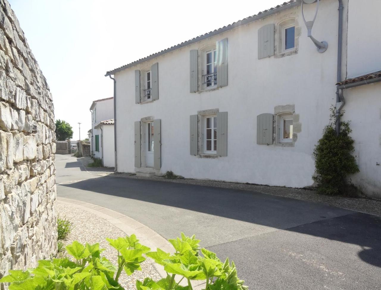 Maison Campanule Ла-Флот Экстерьер фото